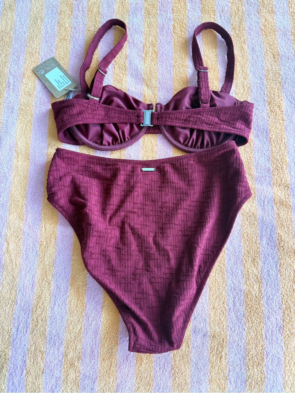 NWT 🍇 BERLOOK High-Waist textured Burgundy Bikini Set size L - Picture 3 of 11